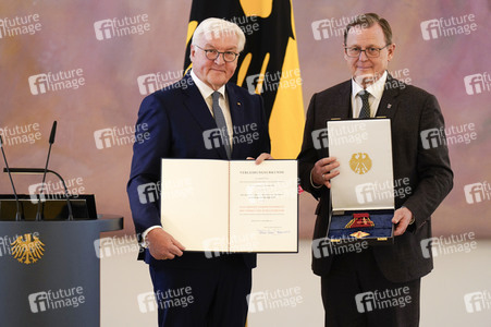 Verleihung des Verdienstordens der Bundesrepublik Deutschland an Ministerpräsidentinnen und Ministerpräsidenten in Berlin