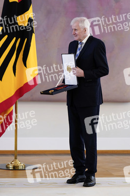 Verleihung des Verdienstordens der Bundesrepublik Deutschland an Ministerpräsidentinnen und Ministerpräsidenten in Berlin