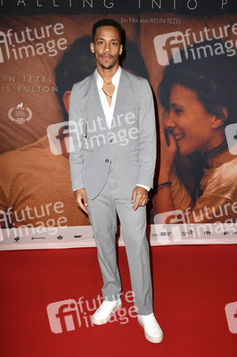 Filmpremiere 'Falling Into Place' in Berlin