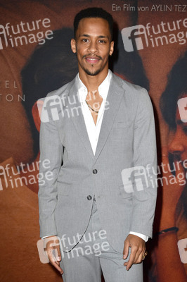 Filmpremiere 'Falling Into Place' in Berlin