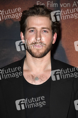 Filmpremiere 'Falling Into Place' in Berlin