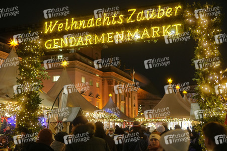 WeihnachtsZauber Gendarmenmarkt 2023 in Berlin