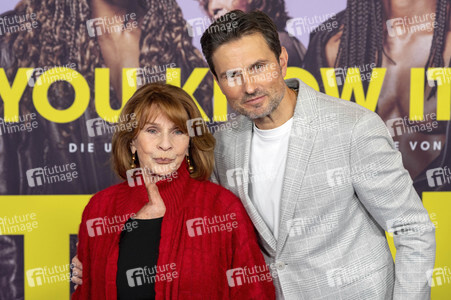 Filmpremiere 'Girl You Know It's True' in München
