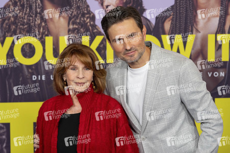 Filmpremiere 'Girl You Know It's True' in München