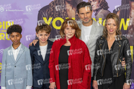 Filmpremiere 'Girl You Know It's True' in München