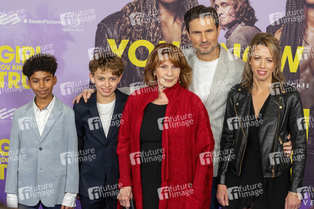 Filmpremiere 'Girl You Know It's True' in München