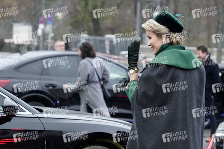 König Philippe und Königin Mathilde von Belgien am Brandenburger Tor in Berlin