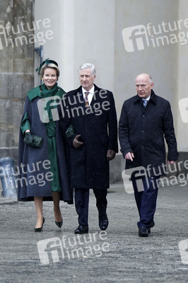 König Philippe und Königin Mathilde von Belgien am Brandenburger Tor in Berlin