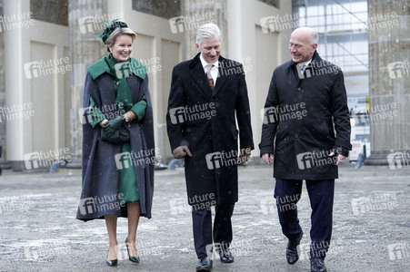 König Philippe und Königin Mathilde von Belgien am Brandenburger Tor in Berlin