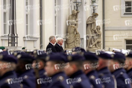 Begrüßung von König Philippe und Königin Mathilde von Belgien mit militärischen Ehren in Berlin