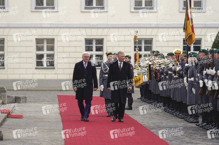 Begrüßung von König Philippe und Königin Mathilde von Belgien mit militärischen Ehren in Berlin