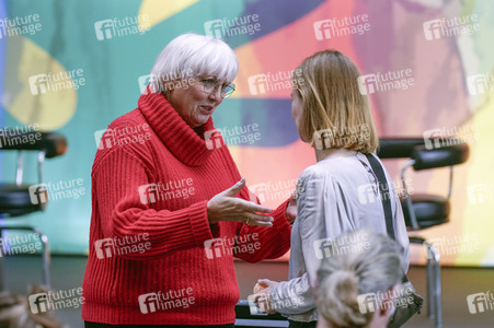 Konferenz 'Universell und unteilbar - Menschenrechte weltweit stärken: 75 Jahre Allgemeine Erklärung der Menschenrechte' in Berlin