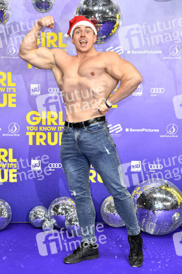Filmpremiere 'Girl You Know It's True' in Berlin