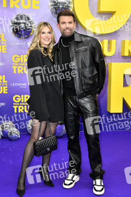 Filmpremiere 'Girl You Know It's True' in Berlin