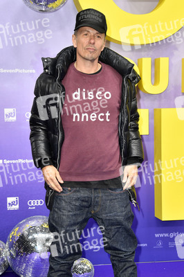 Filmpremiere 'Girl You Know It's True' in Berlin