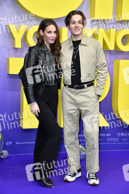 Filmpremiere 'Girl You Know It's True' in Berlin