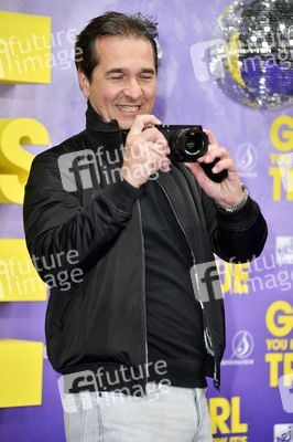 Filmpremiere 'Girl You Know It's True' in Berlin