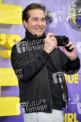 Filmpremiere 'Girl You Know It's True' in Berlin