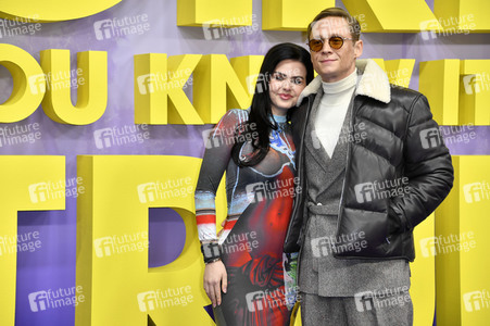 Filmpremiere 'Girl You Know It's True' in Berlin