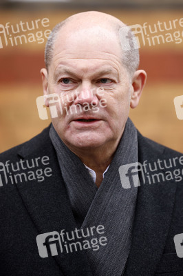 Olaf Scholz beim Besuch des Deutschen Geoforschungszentrums und des Potsdam-Instituts für Klimafolgenforschung in Potsdam
