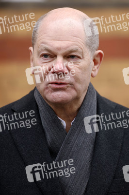 Olaf Scholz beim Besuch des Deutschen Geoforschungszentrums und des Potsdam-Instituts für Klimafolgenforschung in Potsdam