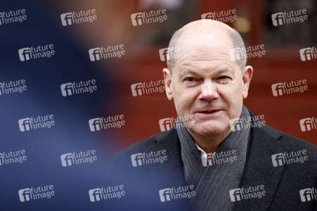 Olaf Scholz beim Besuch des Deutschen Geoforschungszentrums und des Potsdam-Instituts für Klimafolgenforschung in Potsdam