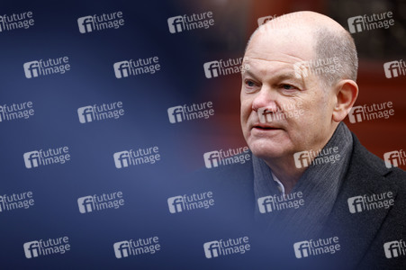 Olaf Scholz beim Besuch des Deutschen Geoforschungszentrums und des Potsdam-Instituts für Klimafolgenforschung in Potsdam