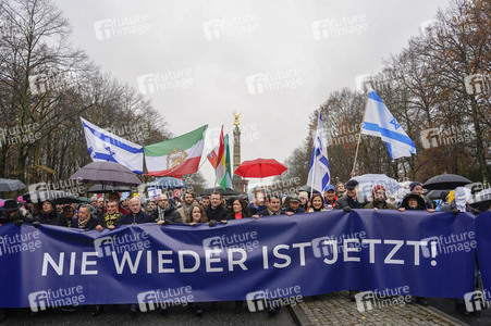 Solidaritätskundgebung 'Nie Wieder Ist Jetzt! - Deutschland steht auf' in Berlin