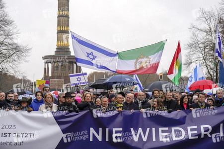 Solidaritätskundgebung 'Nie Wieder Ist Jetzt! - Deutschland steht auf' in Berlin