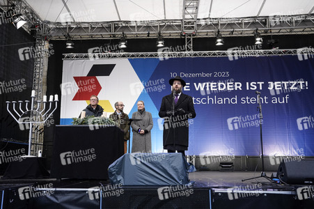 Solidaritätskundgebung 'Nie Wieder Ist Jetzt! - Deutschland steht auf' in Berlin