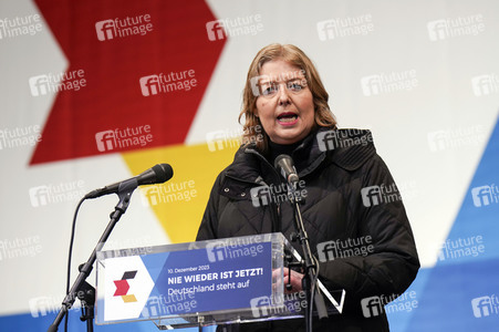 Solidaritätskundgebung 'Nie Wieder Ist Jetzt! - Deutschland steht auf' in Berlin