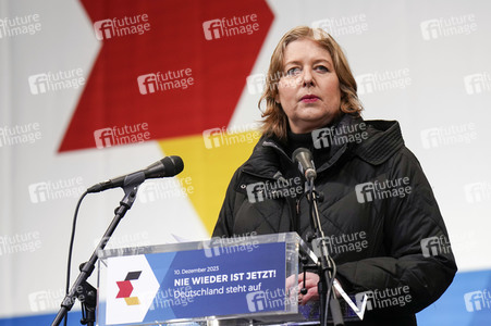Solidaritätskundgebung 'Nie Wieder Ist Jetzt! - Deutschland steht auf' in Berlin