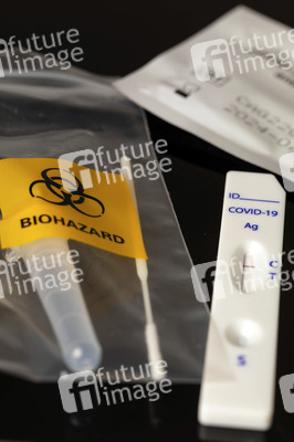Symbolfoto Corona Schnelltest