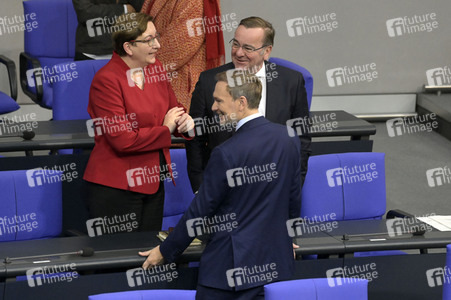 143. Sitzung des Deutschen Bundestages in Berlin