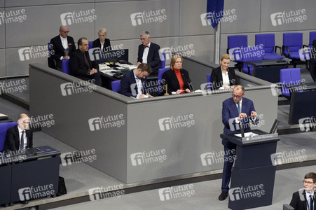143. Sitzung des Deutschen Bundestages in Berlin