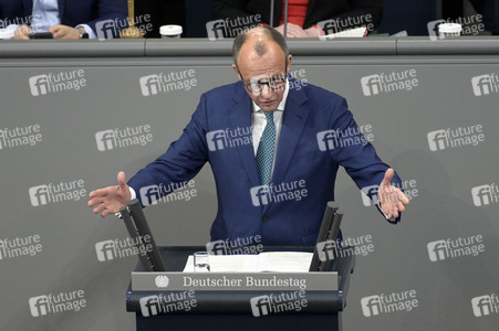 143. Sitzung des Deutschen Bundestages in Berlin