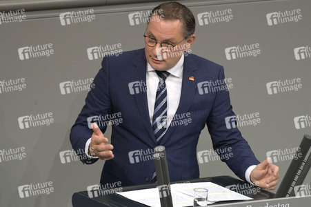 143. Sitzung des Deutschen Bundestages in Berlin