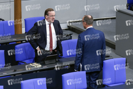 143. Sitzung des Deutschen Bundestages in Berlin