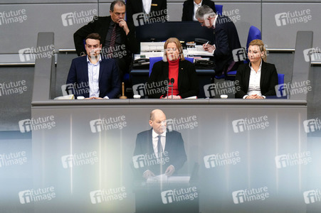 143. Sitzung des Deutschen Bundestages in Berlin