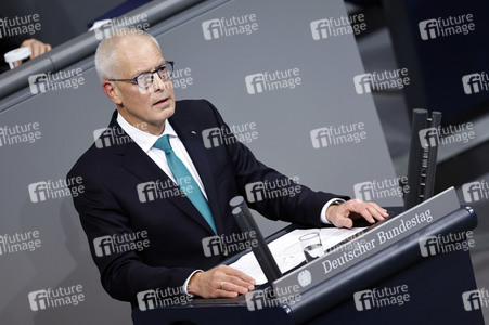 144. Sitzung des Deutschen Bundestages in Berlin
