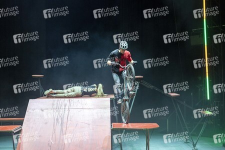 Weihnachstshow von Circus FlicFlac in Erfurt