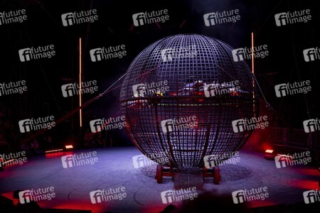 Weihnachstshow von Circus FlicFlac in Erfurt