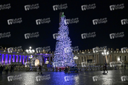 Weihnachten auf dem Petersplatz in Rom