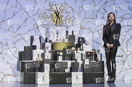 Pressetermin Yves Saint Laurent Beauté in Tokio