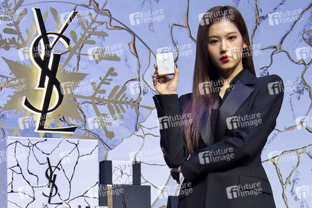 Pressetermin Yves Saint Laurent Beauté in Tokio