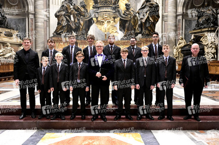 Knabenchor Hösel - Die Rheinischen Sängerknaben im Vatikan