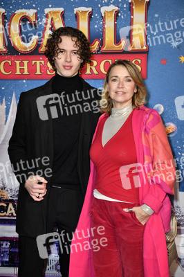 Premiere '19. Original Roncalli Weihnachtscircus' in Berlin