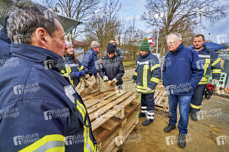 Stephan Weil besucht Hochwassergebiet in der Region Heidekreis