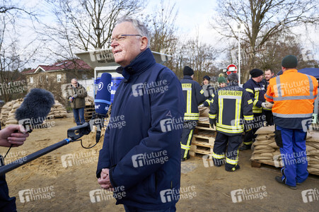 Stephan Weil besucht Hochwassergebiet in der Region Heidekreis