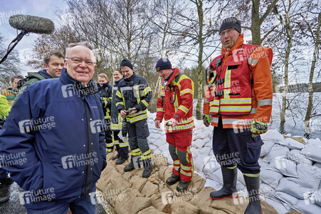 Stephan Weil besucht Hochwassergebiet in der Region Heidekreis